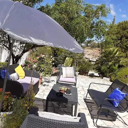 Διαμέρισμα Flores With Garden & Sea View *
